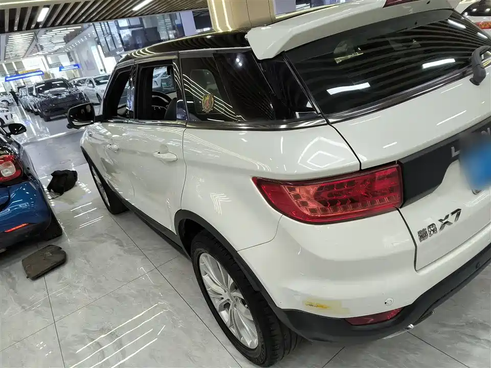 Landwind X7