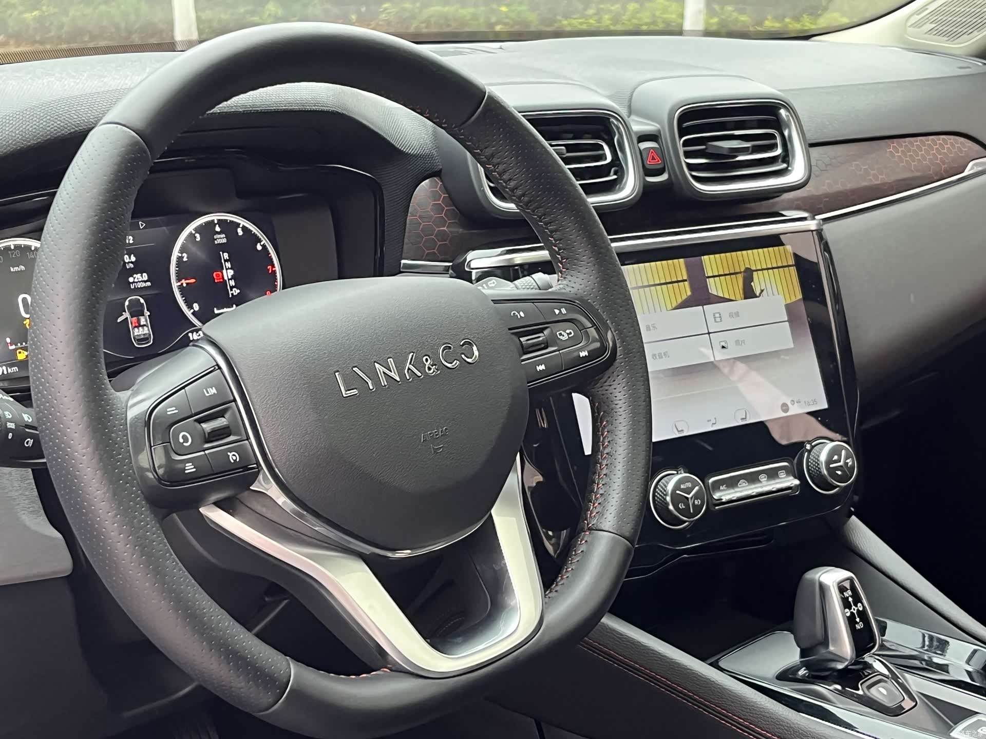 Lynk & Co 01, 2019 11