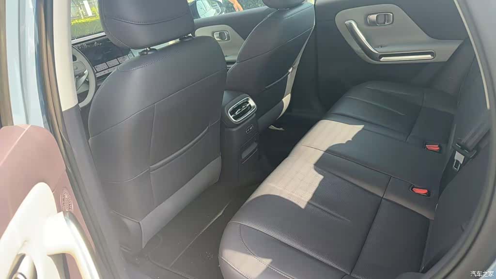 Leapmotor B01, 2025 10