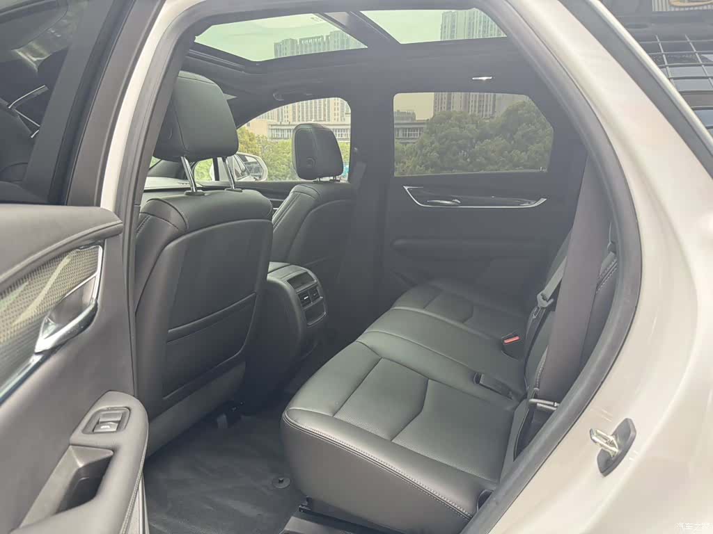 Cadillac XT5, 2024 6