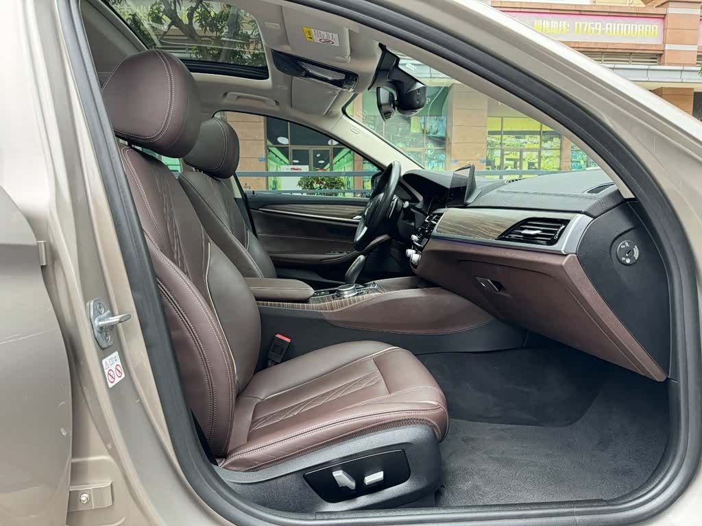 BMW 5 Series, 2018 27