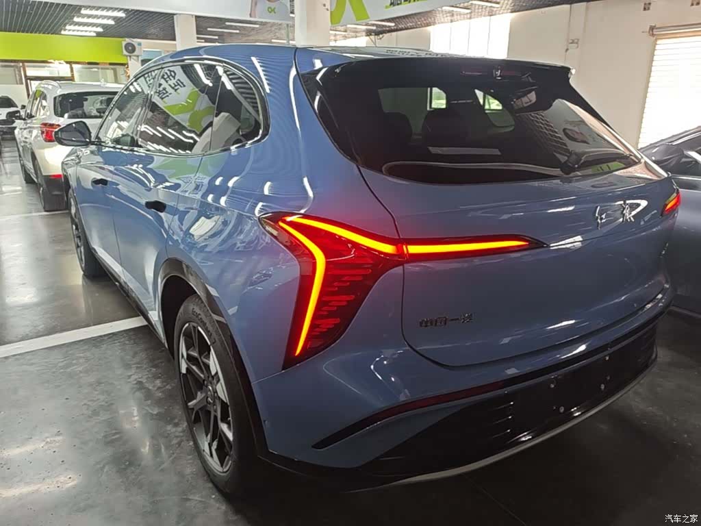 Hongqi 06, 2025 23
