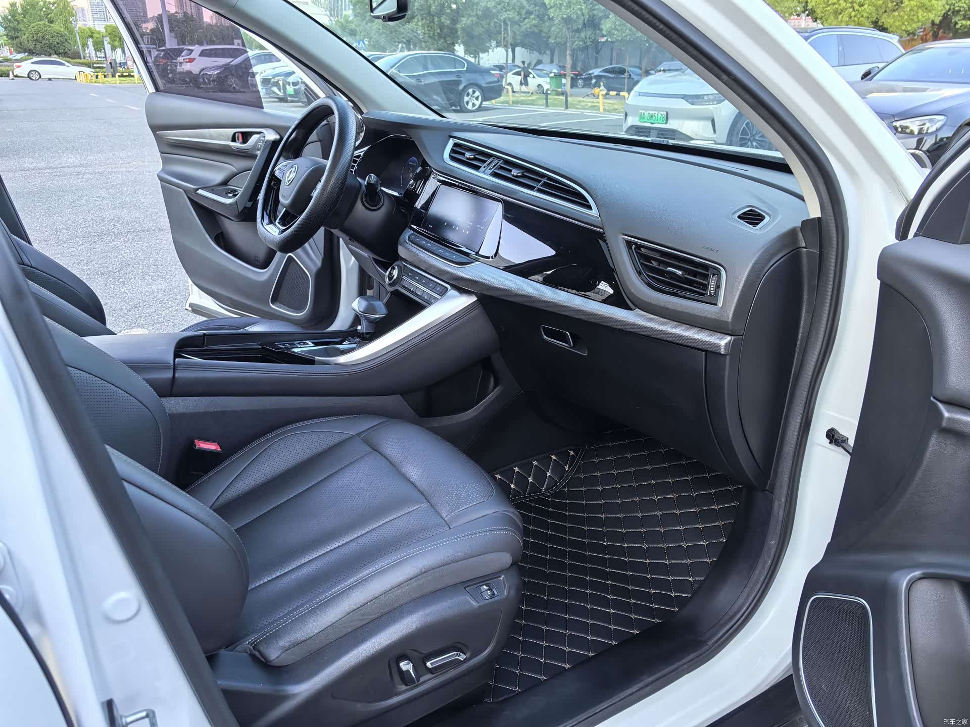 DongFeng AX7, 2019 12