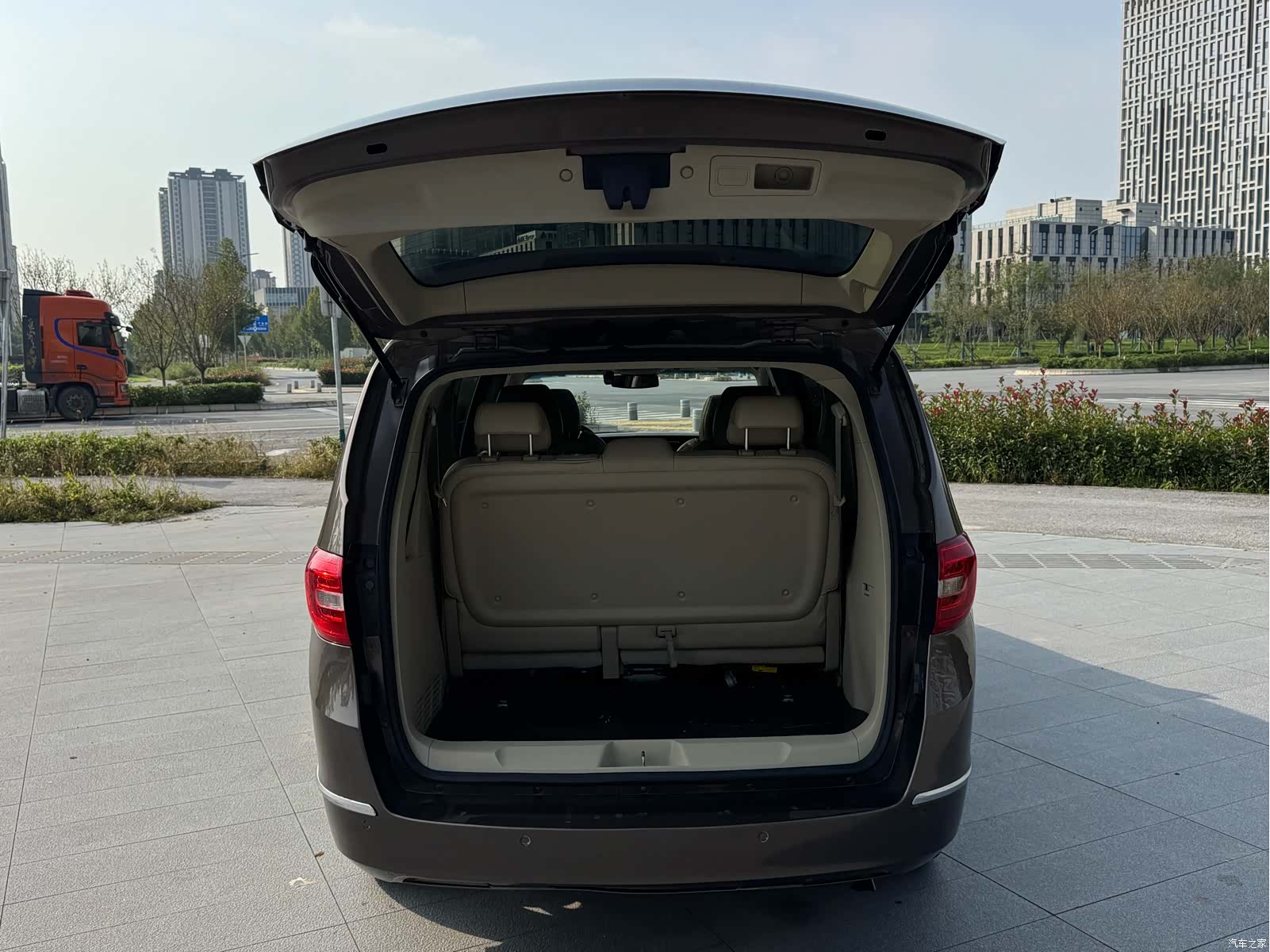 Buick GL8, 2017 15