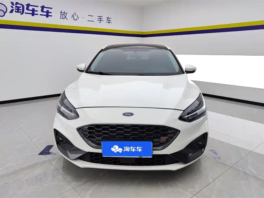 Ford Fox