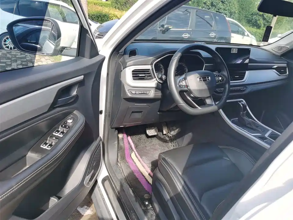 Geely Vision X6