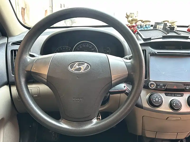 Hyundai Yuedong