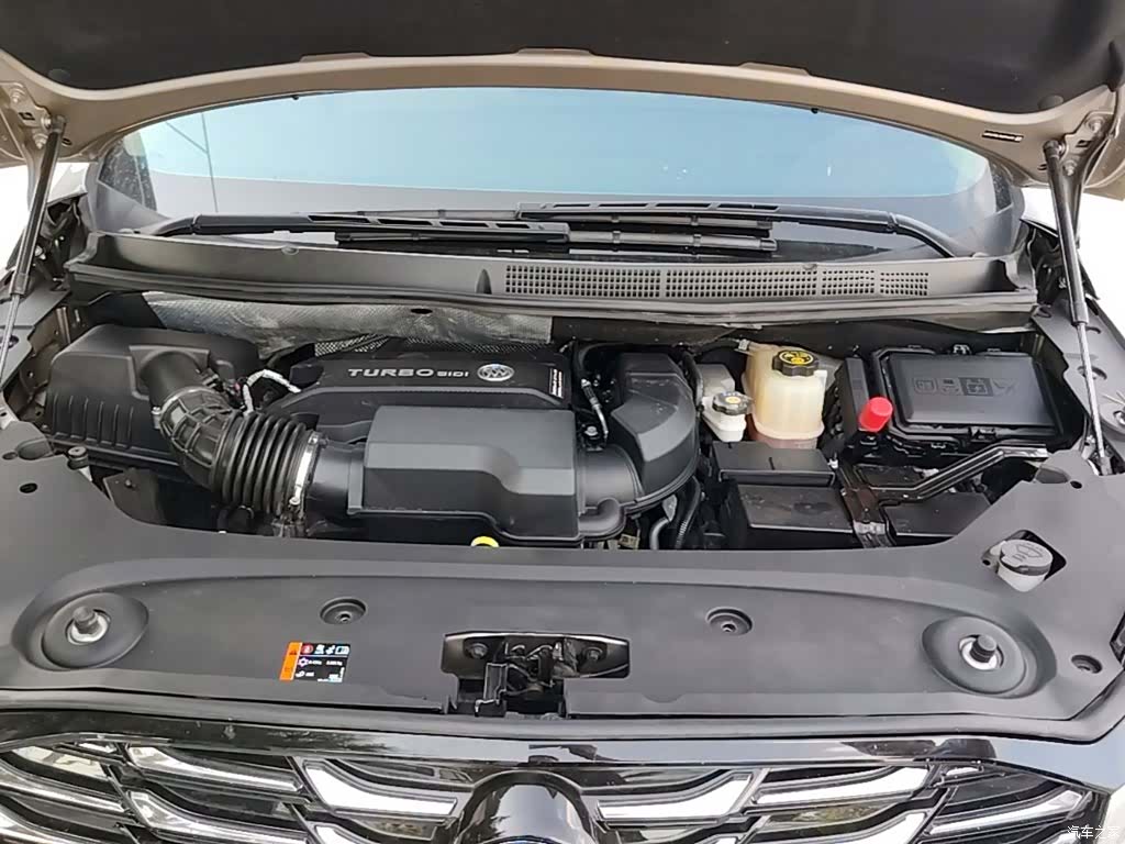 Buick GL8, 2025 20