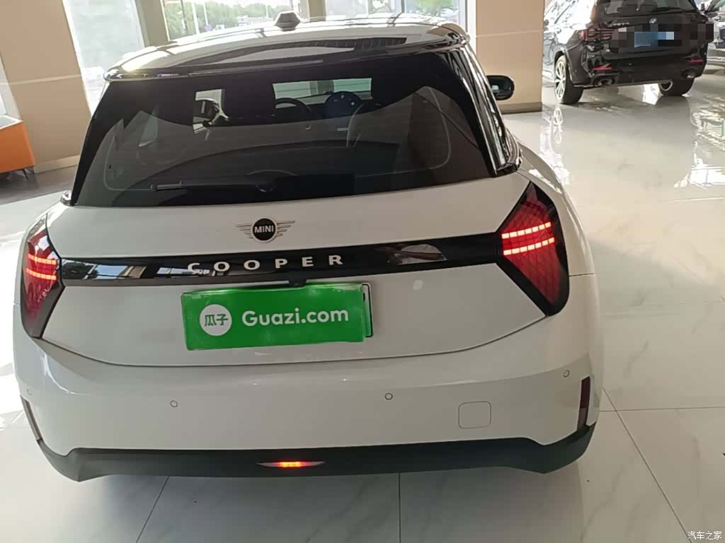 Mini Cooper, 2024 6