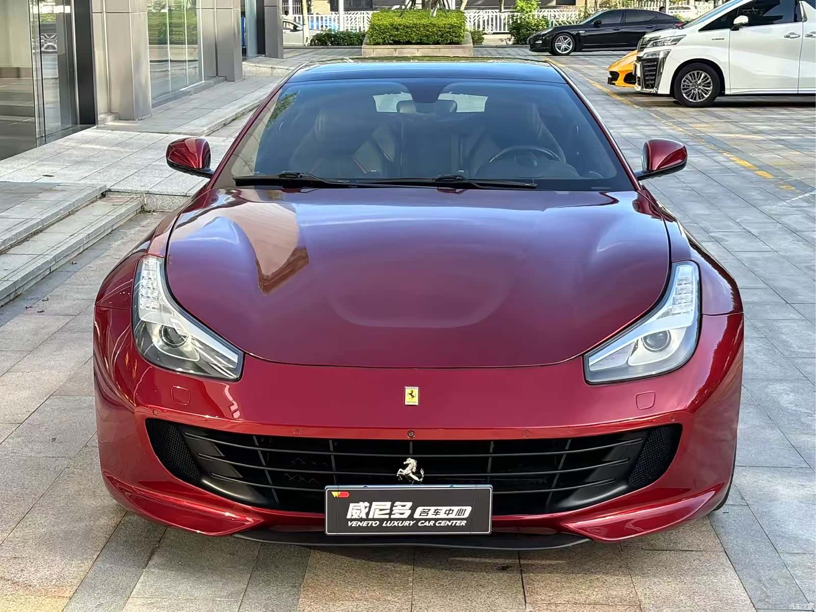 Ferrari GTC4Lus, 2017 2