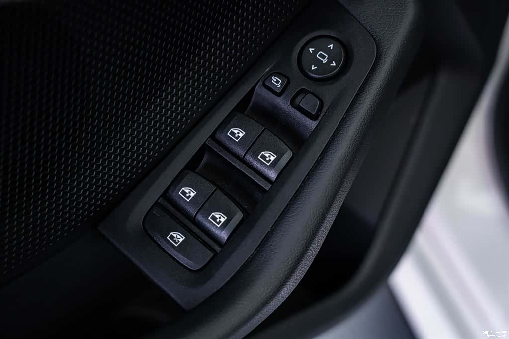 BMW 2 Series, 2023 14