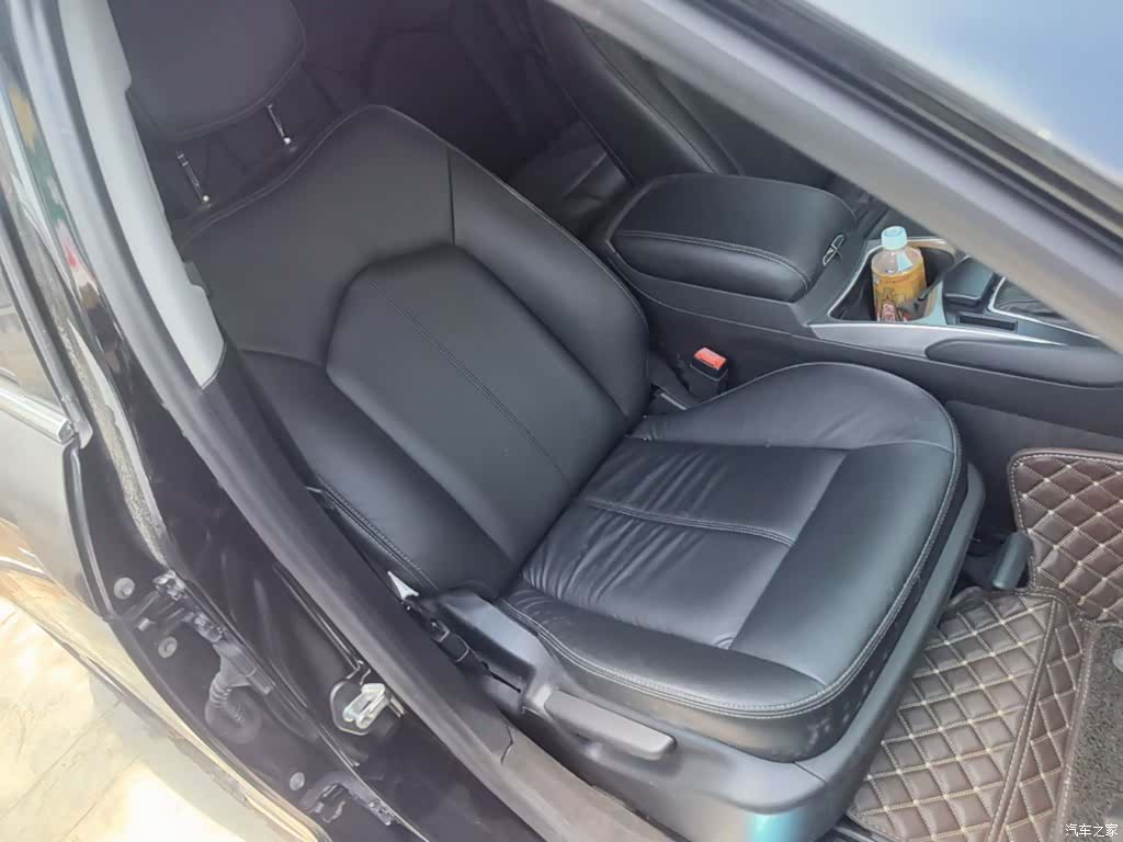 Cadillac SRX, 2015 25
