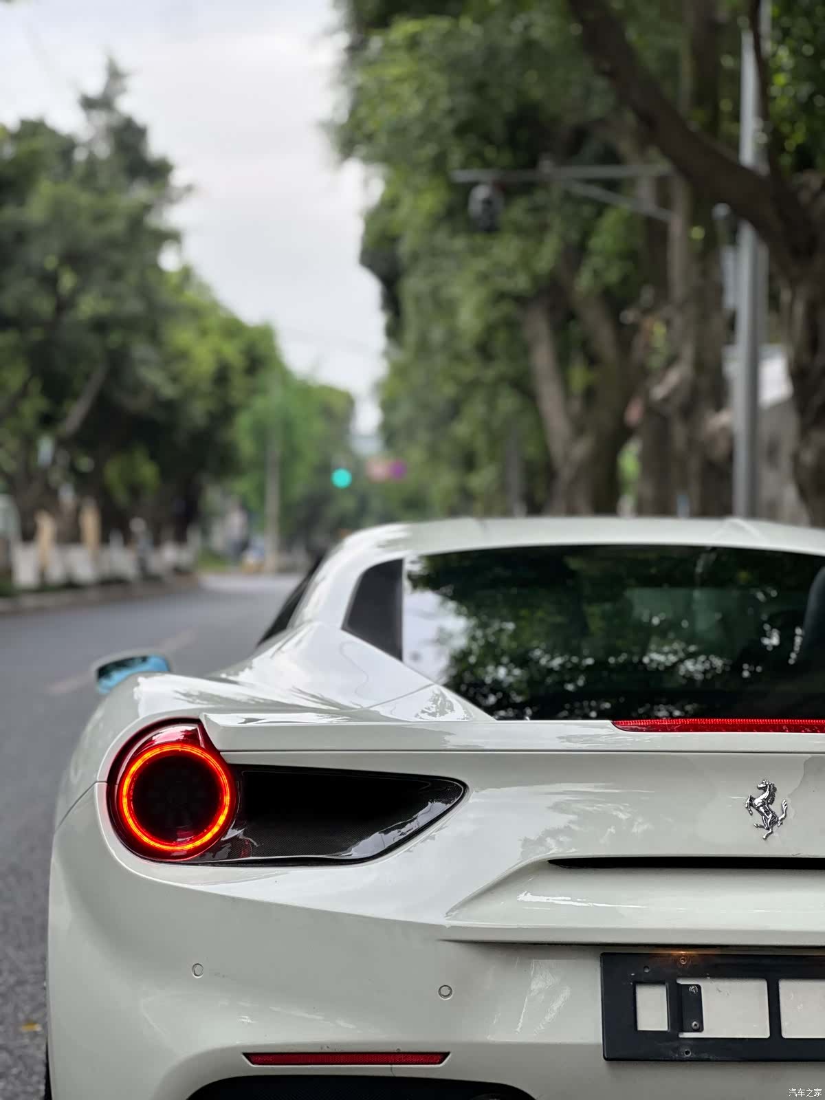 Ferrari 488, 2016 12