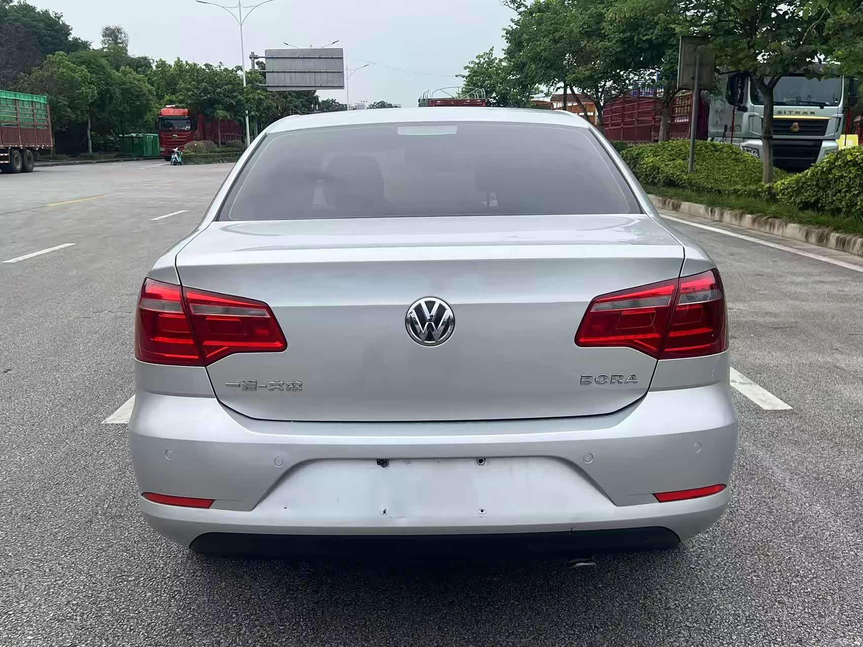 Volkswagen Bora, 2015 все фото