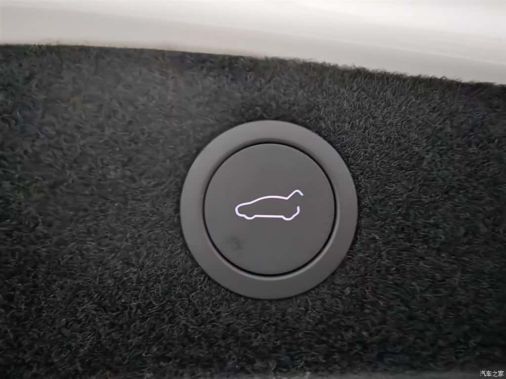 Tesla Model 3, 2025 13