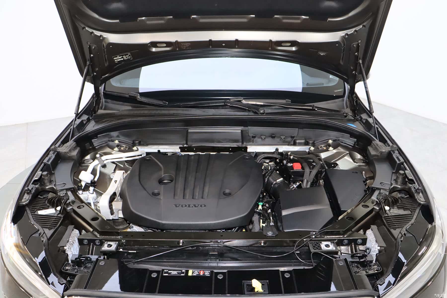 Volvo XC60, 2022 11