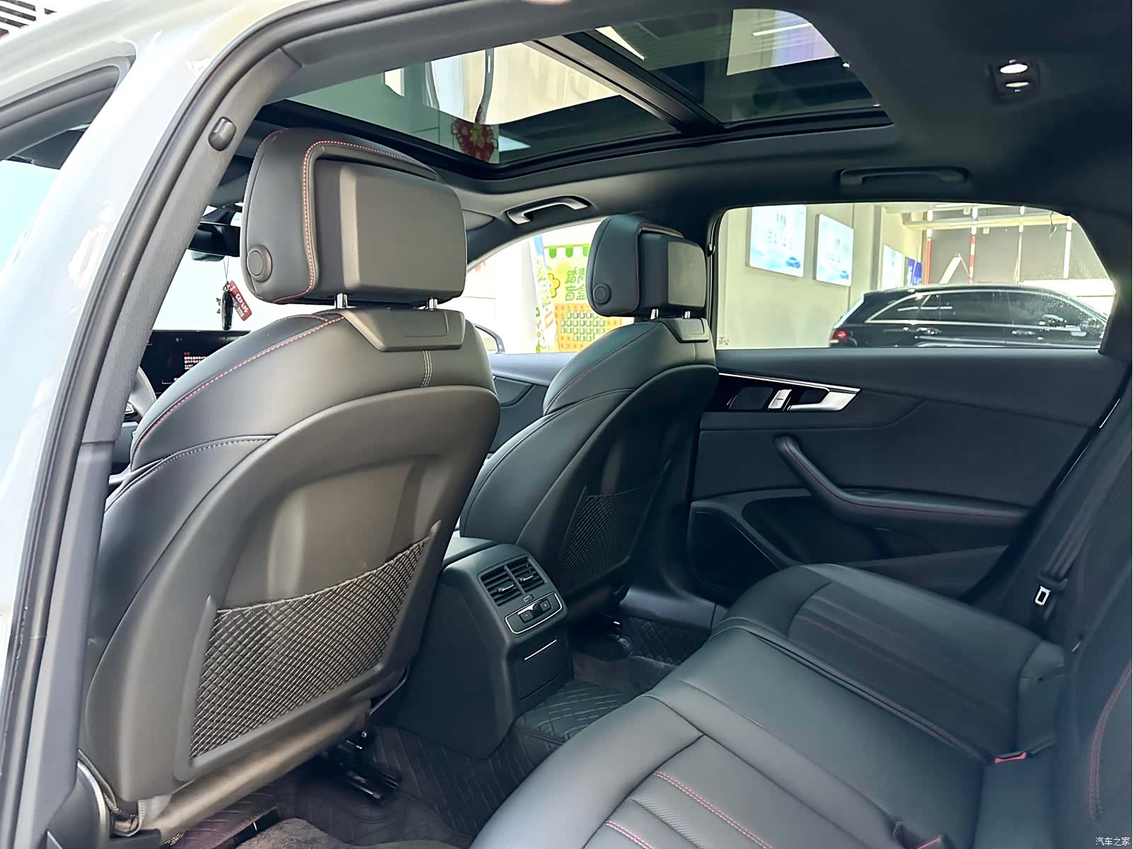 Audi A4L, 2025 9