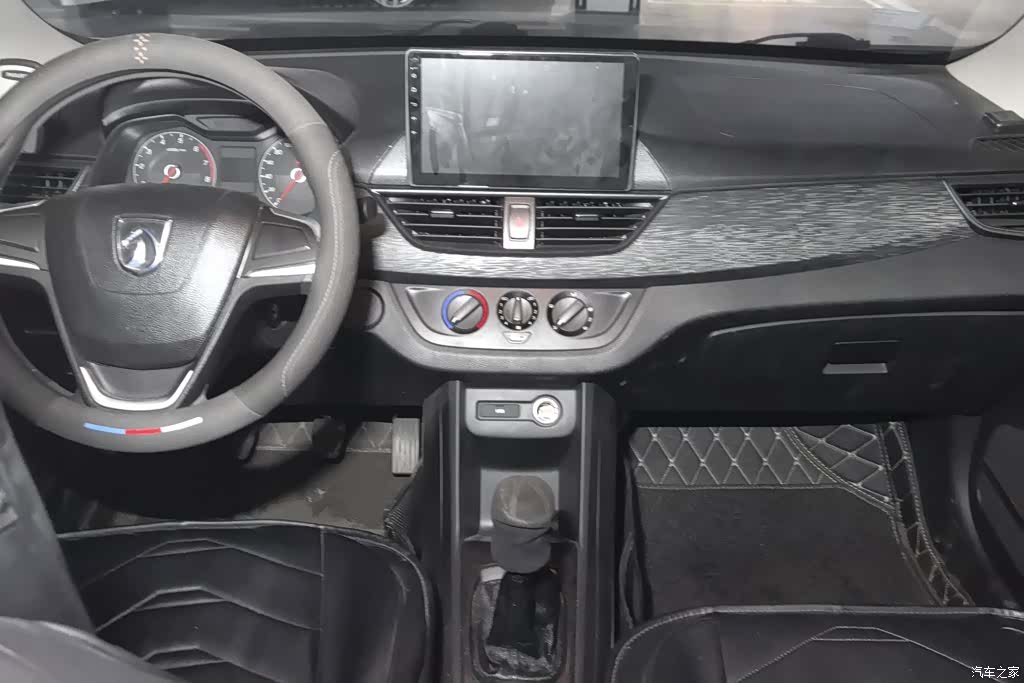 Wuling 310, 2019 12