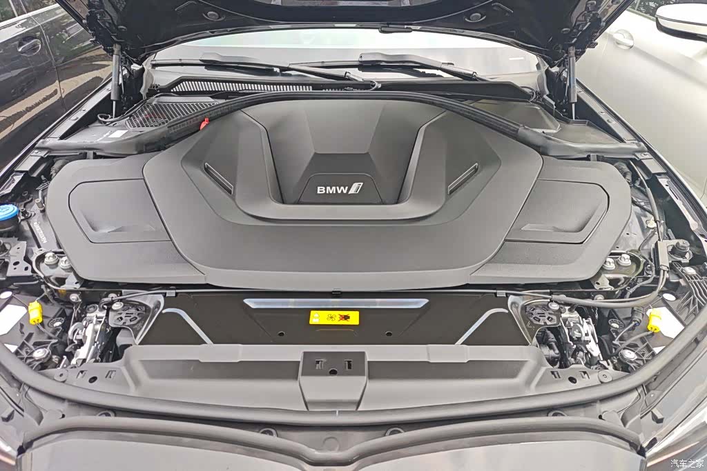 BMW i3, 2024 10
