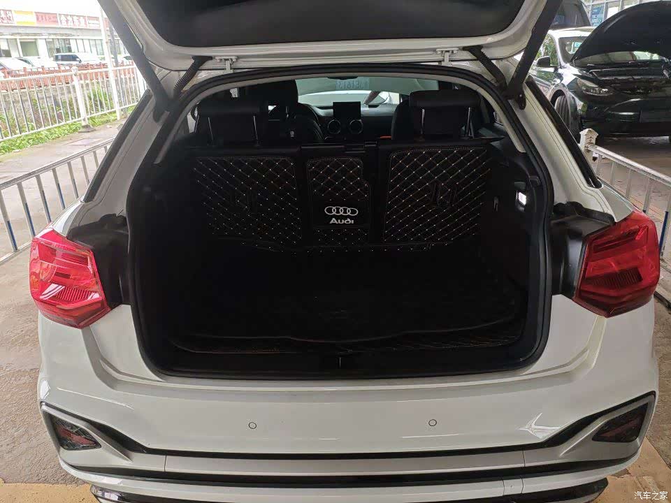 Audi Q2L, 2022 6