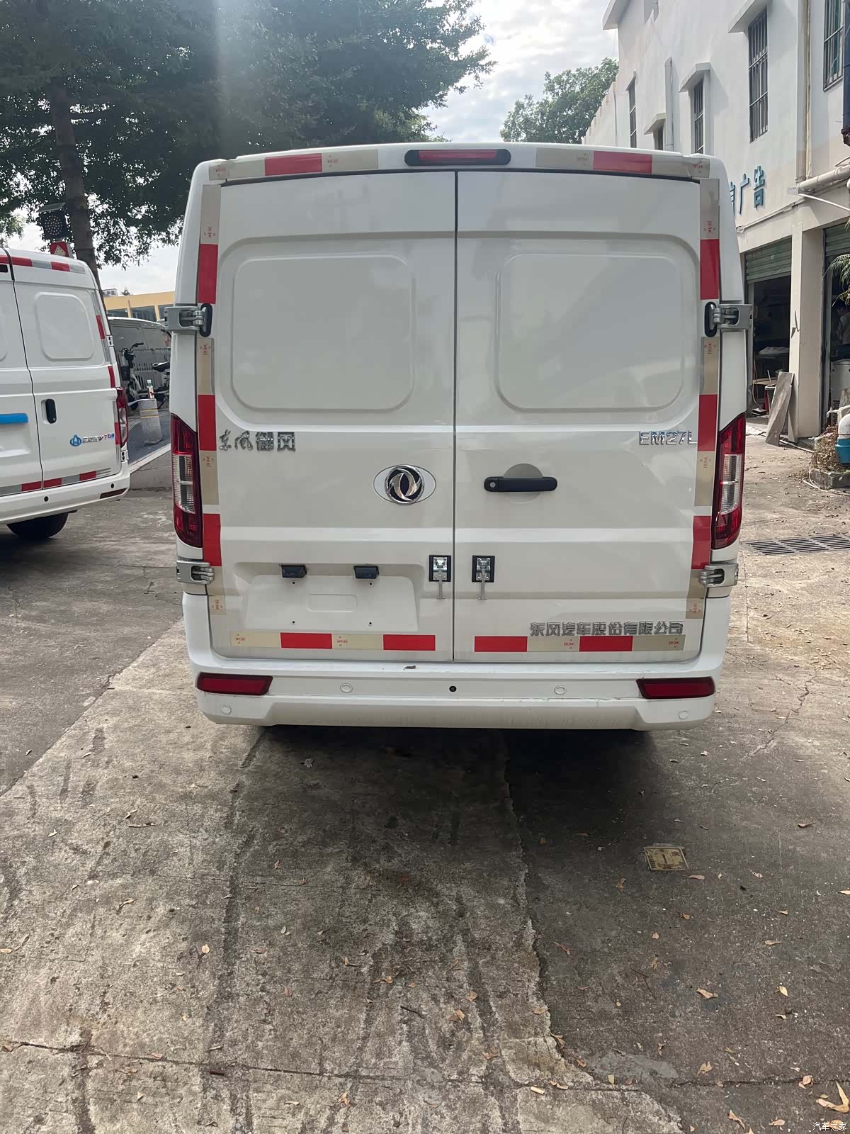 DongFeng EM27, 2024 все фото