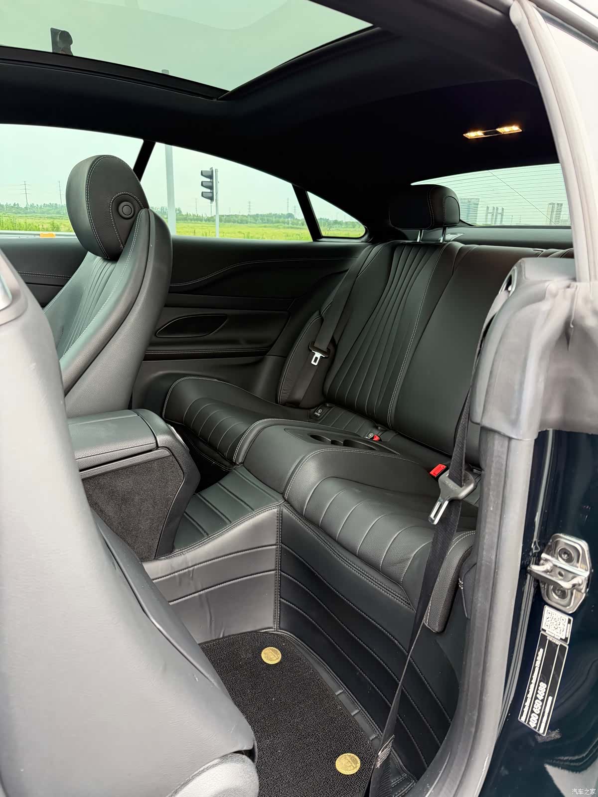 Mercedes-Benz E-Class, 2023 6