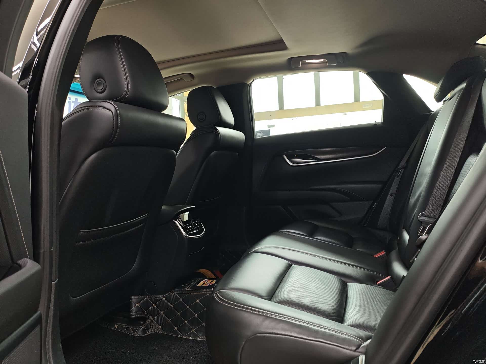Cadillac XTS, 2019 8