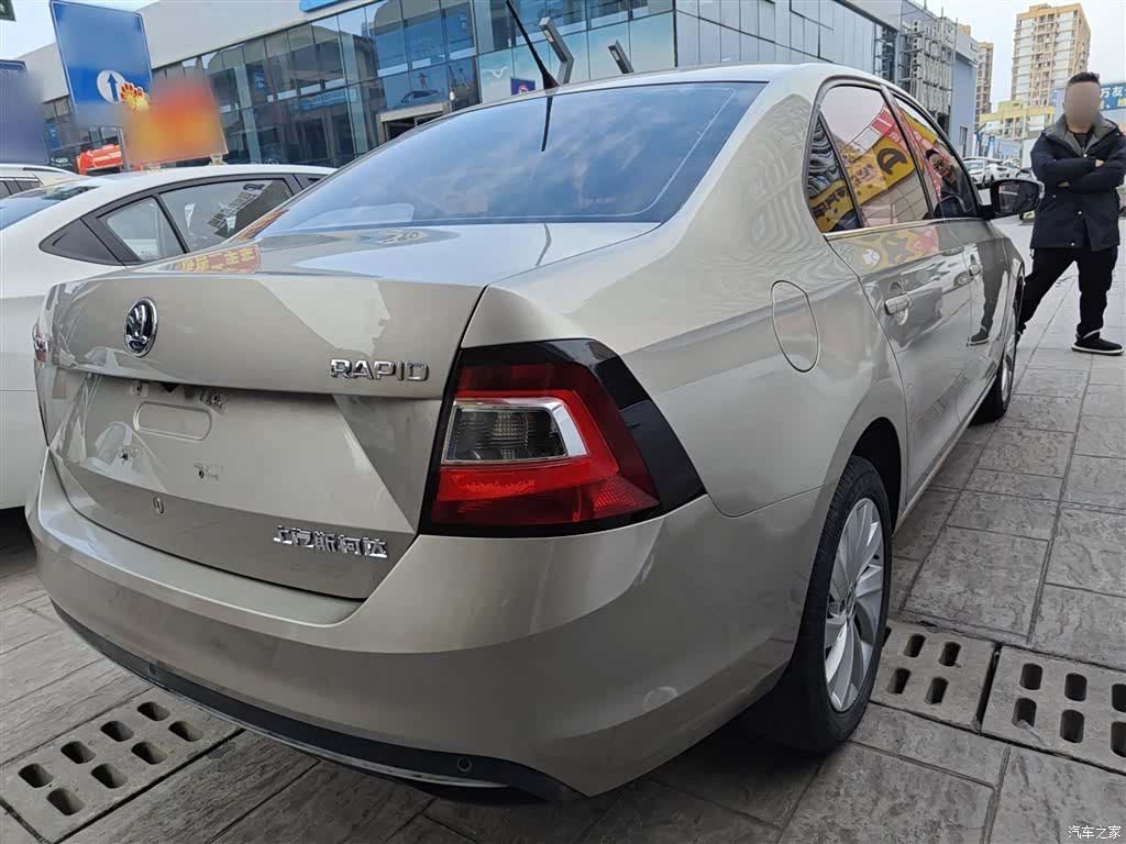 Skoda Rapid, 2019 7