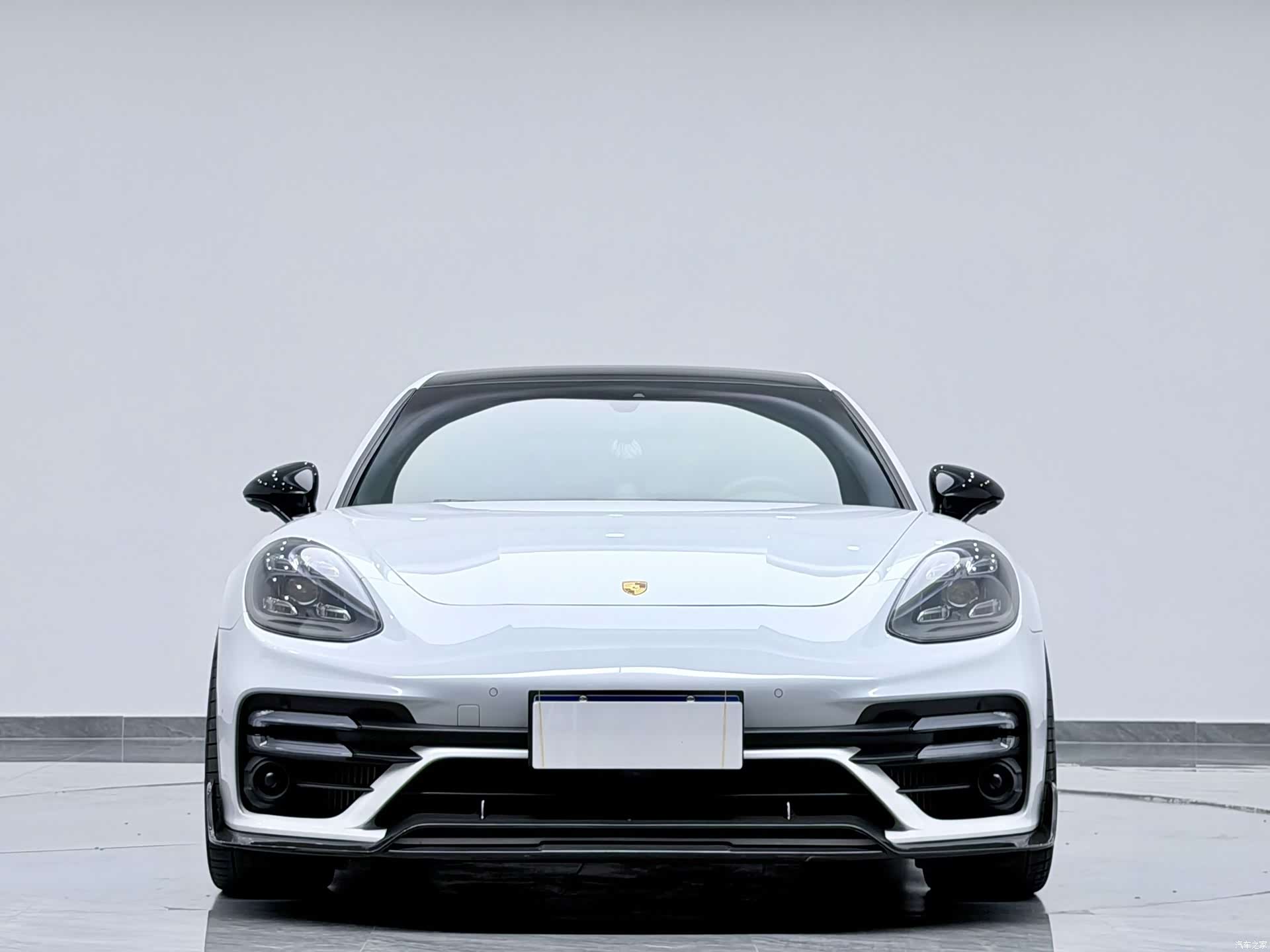 Porsche Panamera, 2022 2