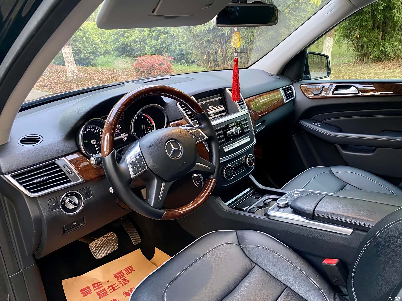Mercedes-Benz M-Class, 2012 9