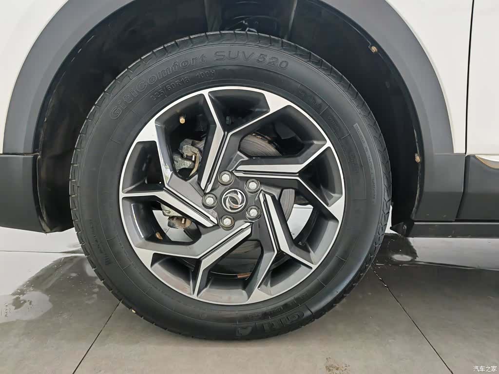 DongFeng AX7, 2019 17