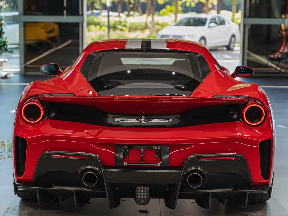 Ferrari 488