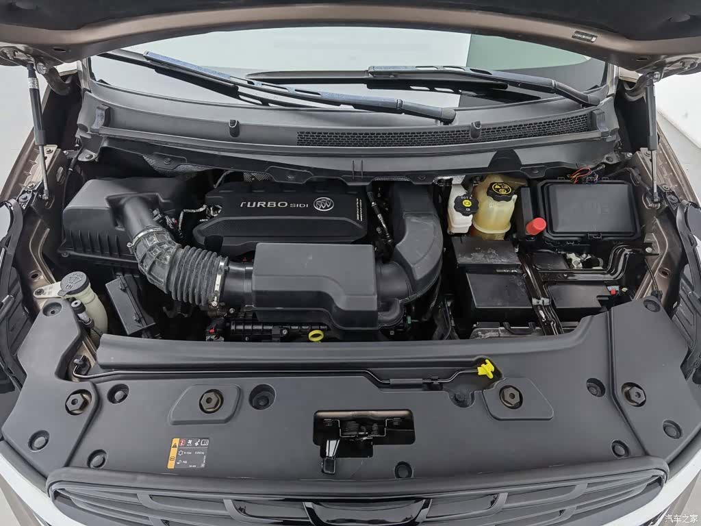 Buick GL8, 2021 6