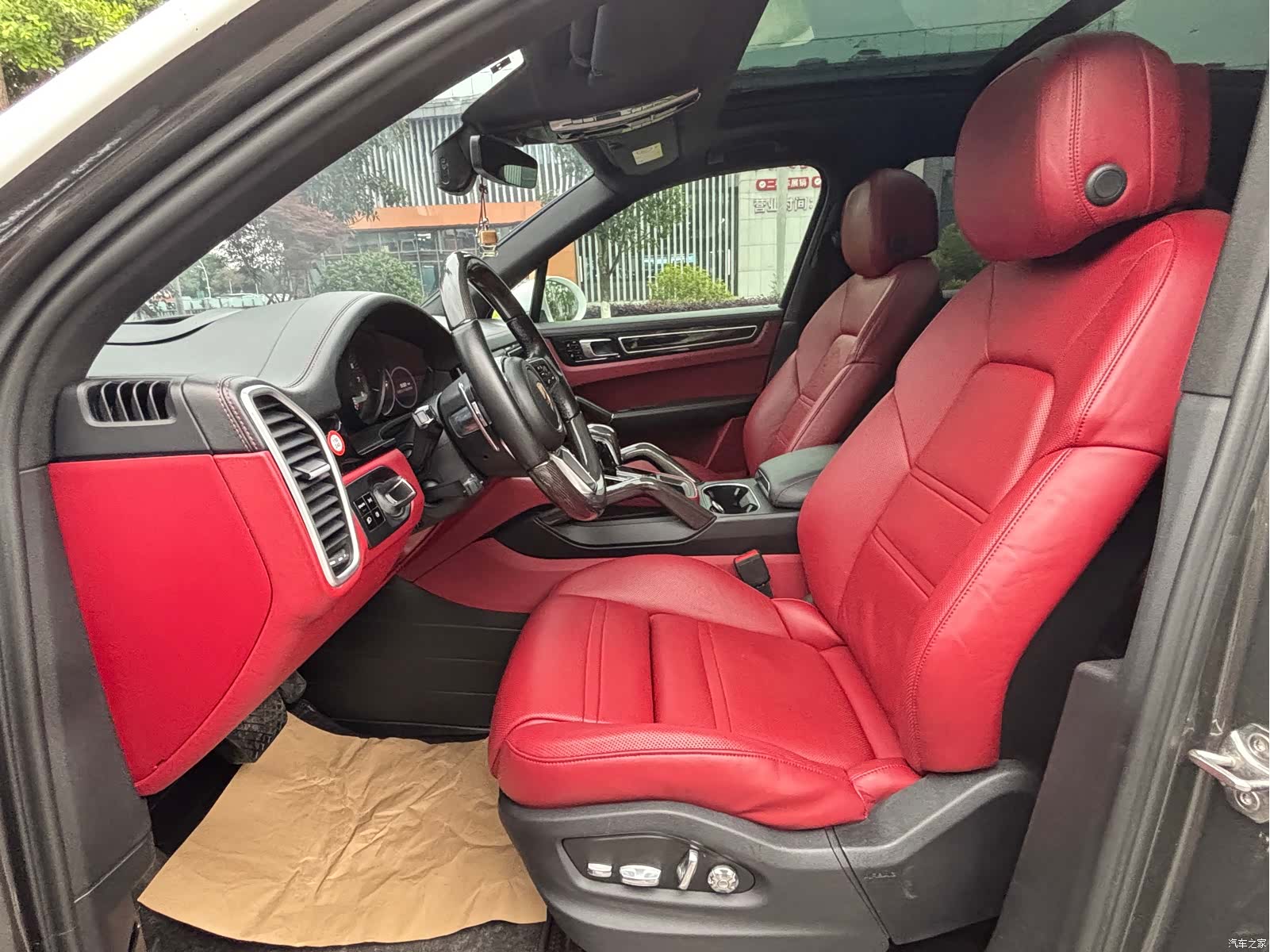 Porsche Cayenne, 2020 6