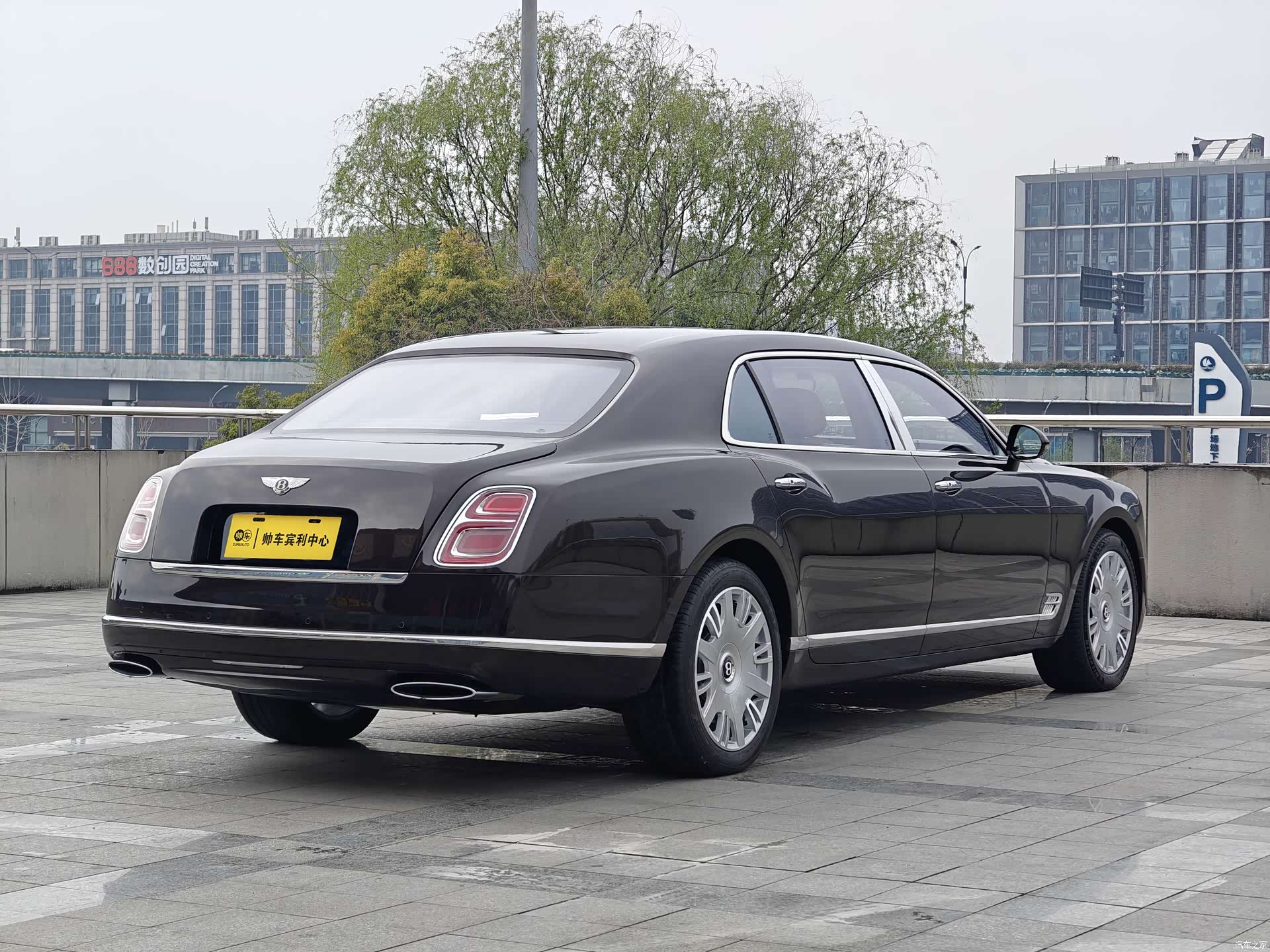 Bentley Mulsanne, 2019 8