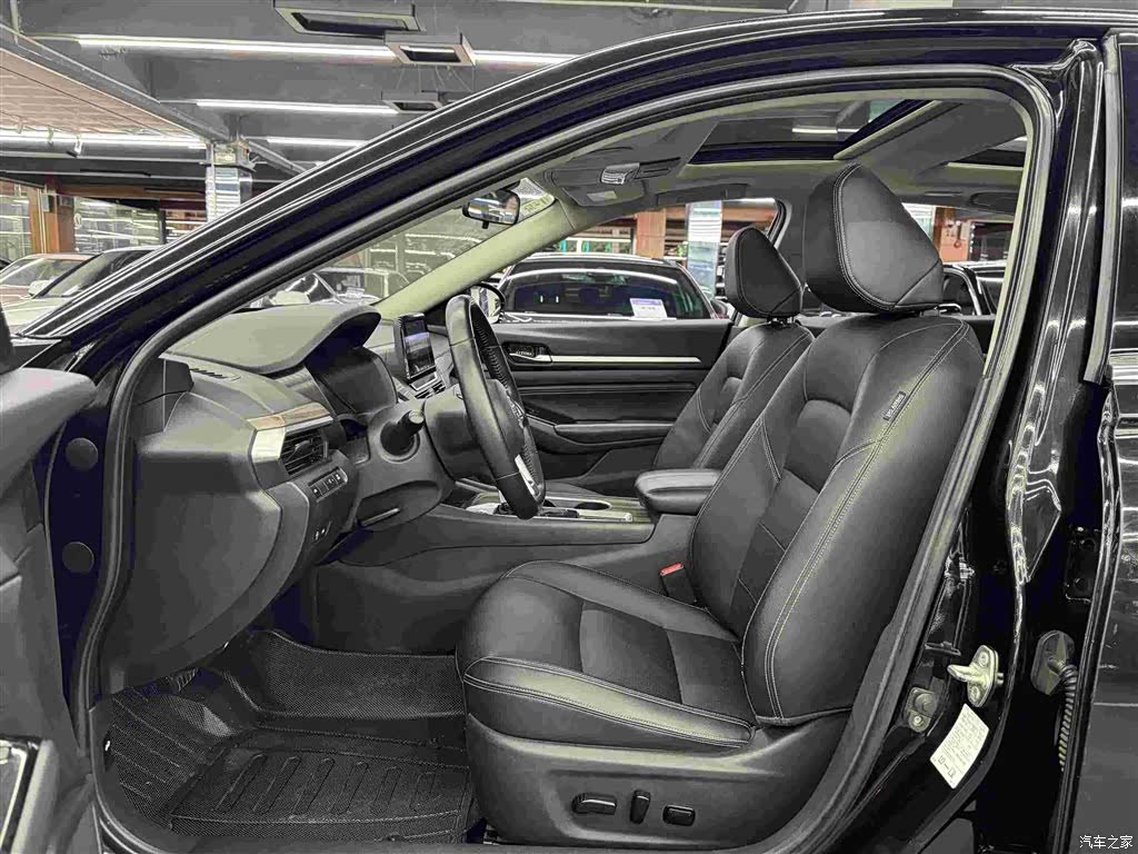 Nissan Teana, 2020 4