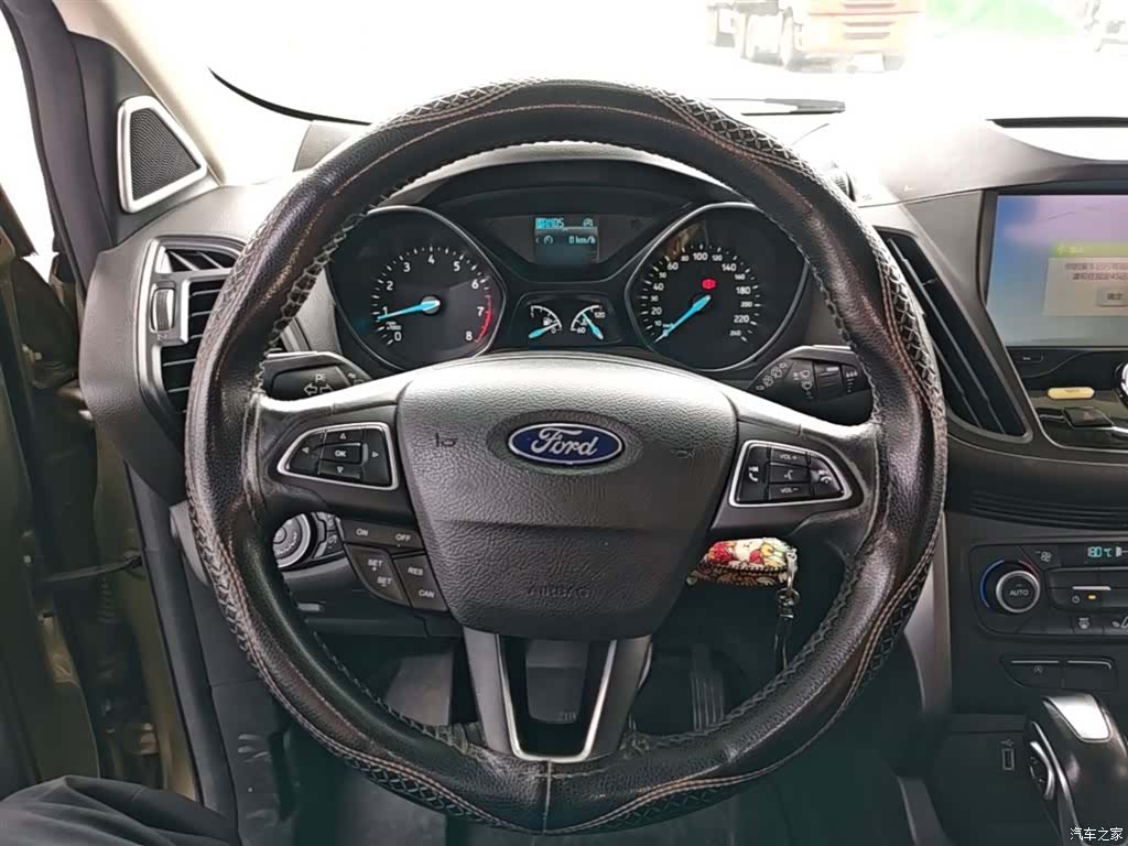 Ford Kuga, 2018 11