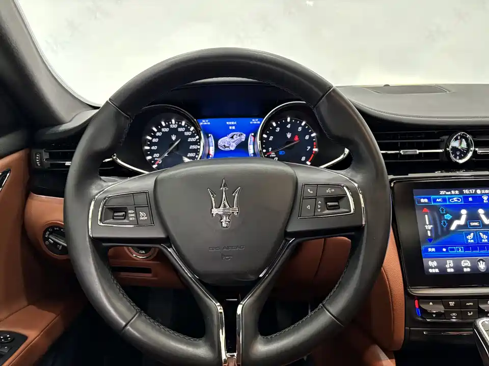 Maserati President