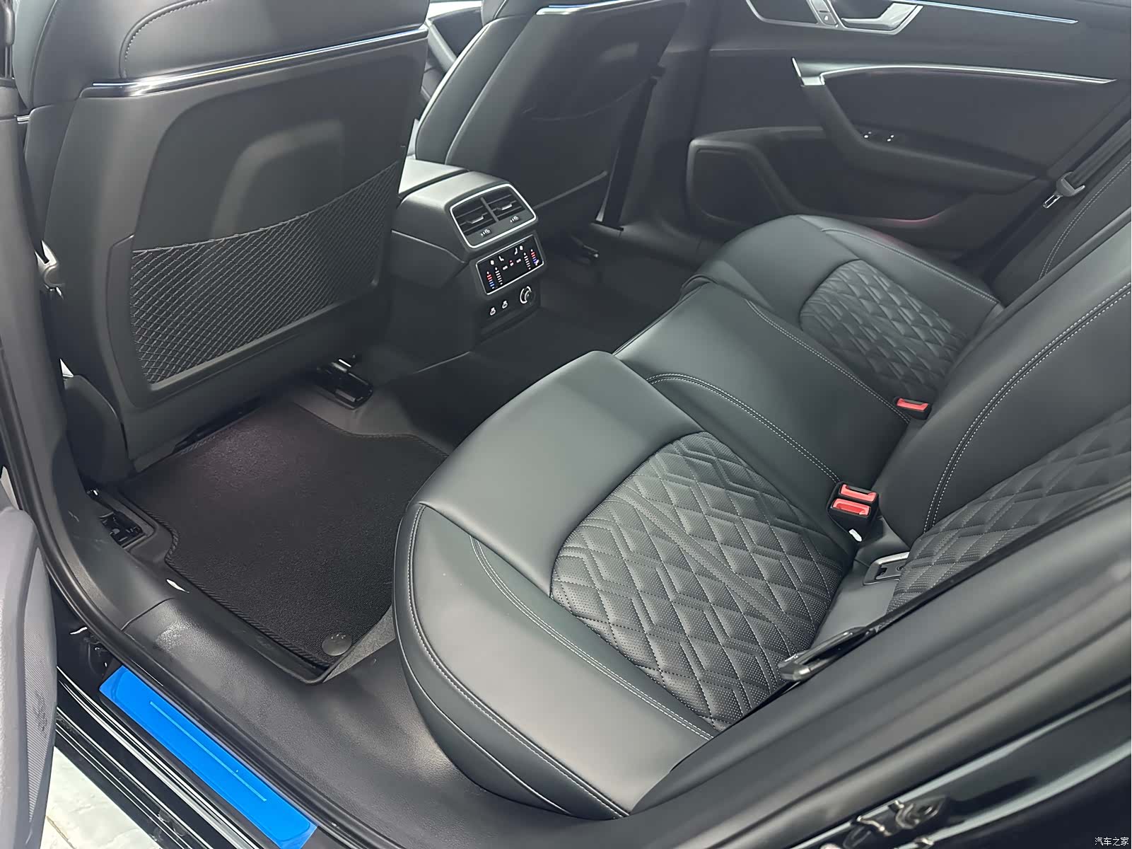 Audi A6L, 2026 16