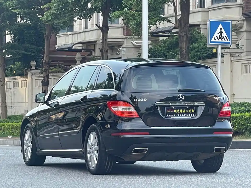 Mercedes-Benz R-class