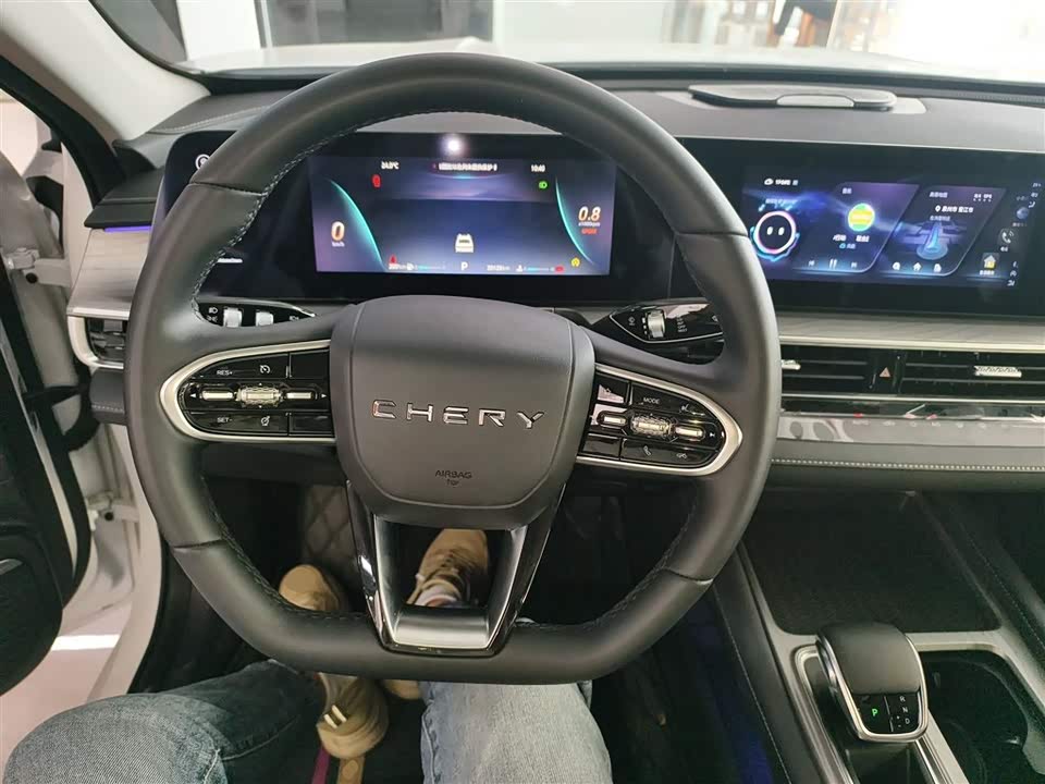 Chery Arrizo 8