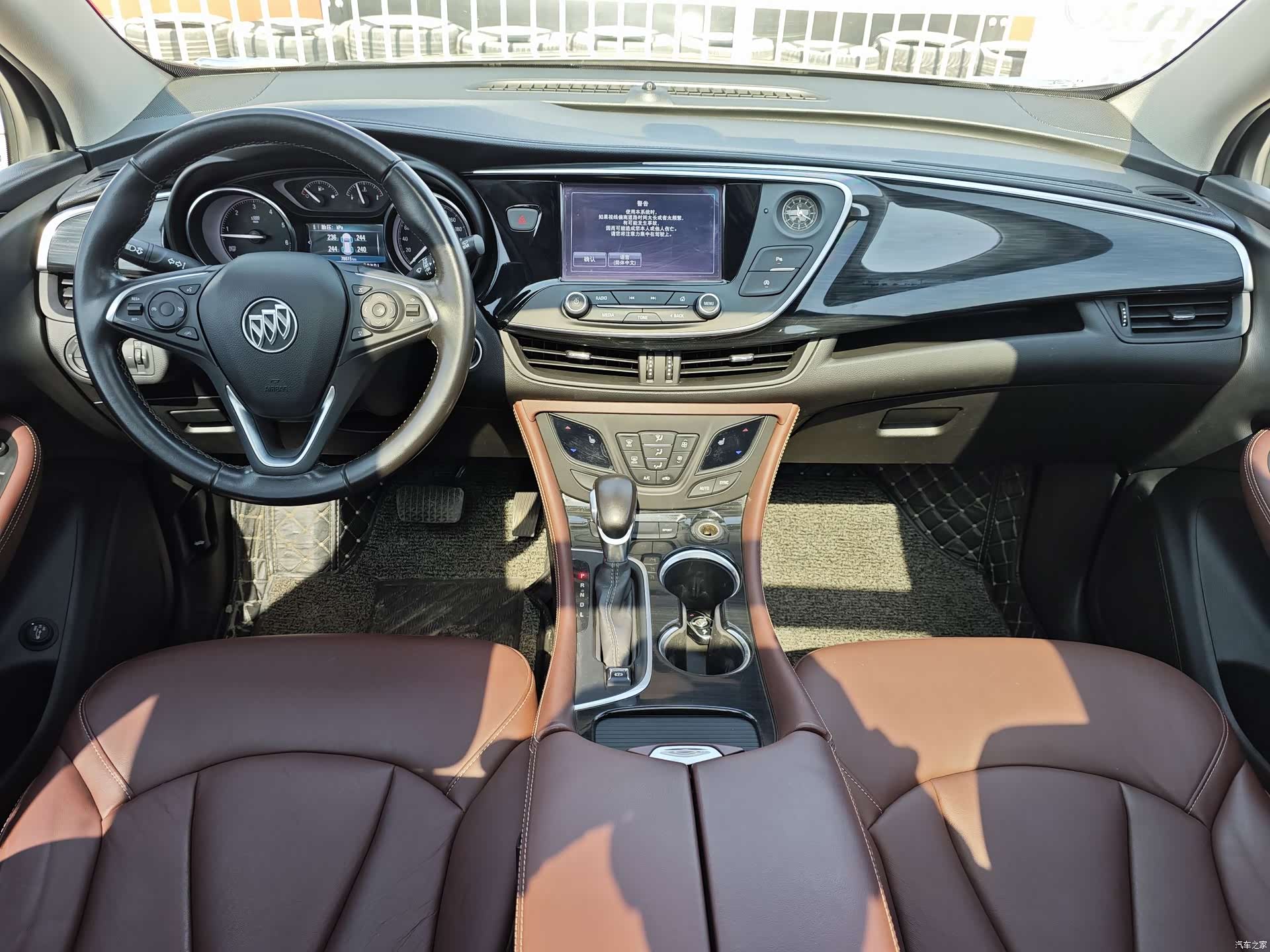 Buick Envision Plus, 2020 все фото