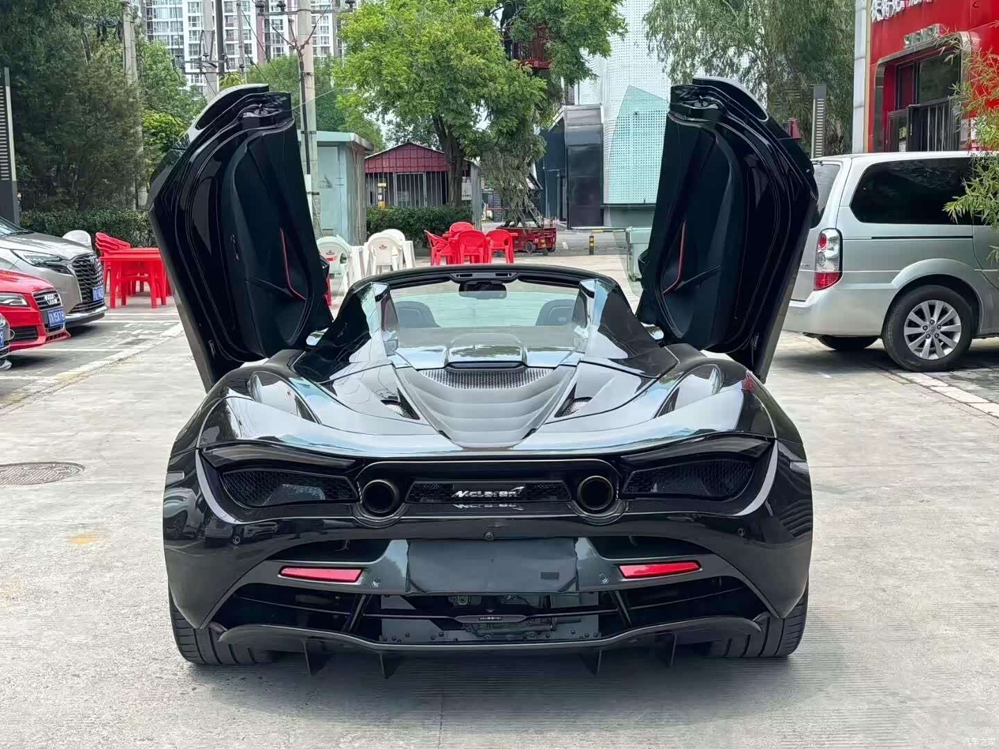 McLaren 720S, 2020 6