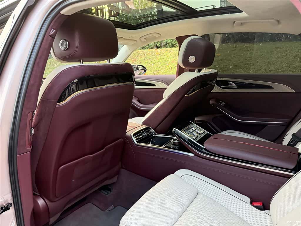 Hongqi H9, 2022 9