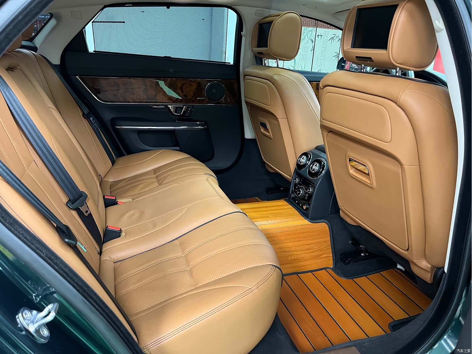 Jaguar XJ, 2015 22