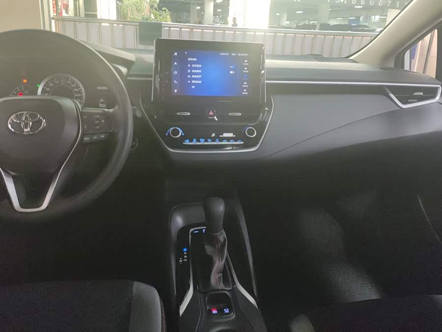 Toyota Corolla 2021, фото 13