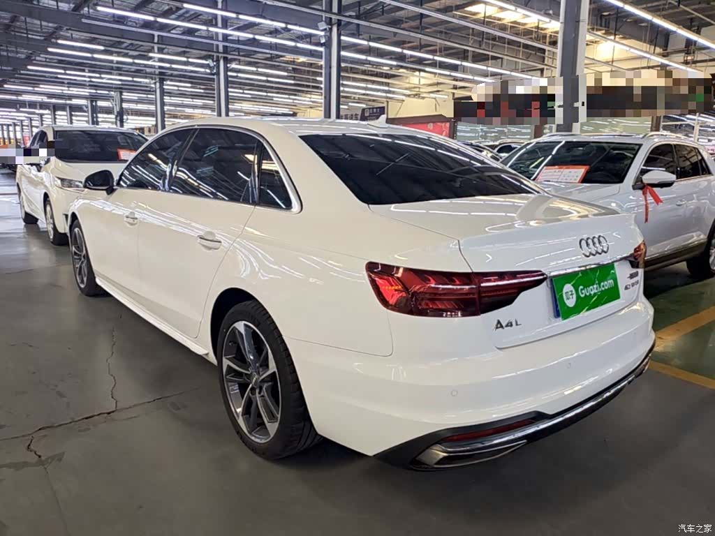 Audi A4L, 2021 все фото