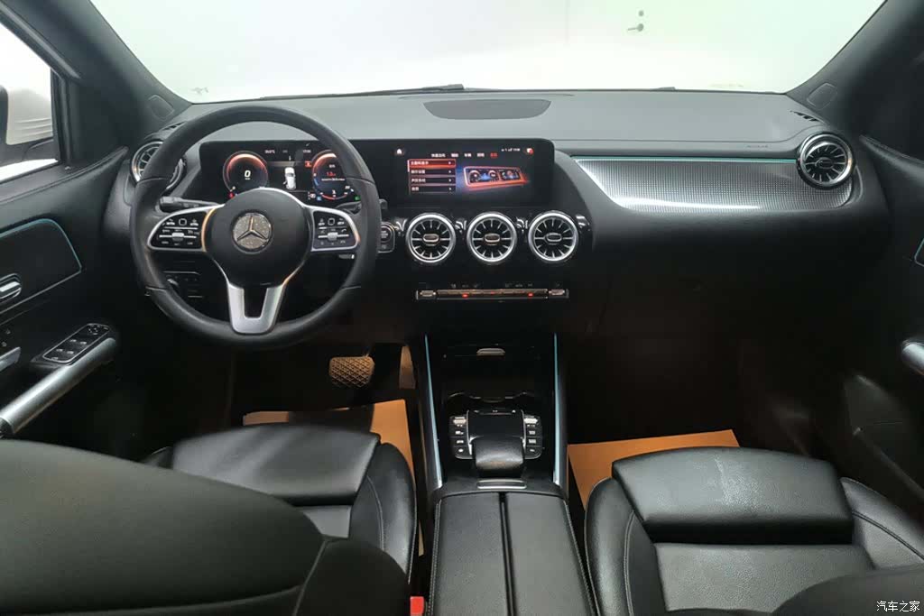 Mercedes-Benz GLA, 2021 12
