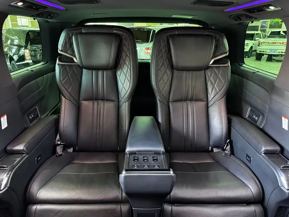 Lexus LM