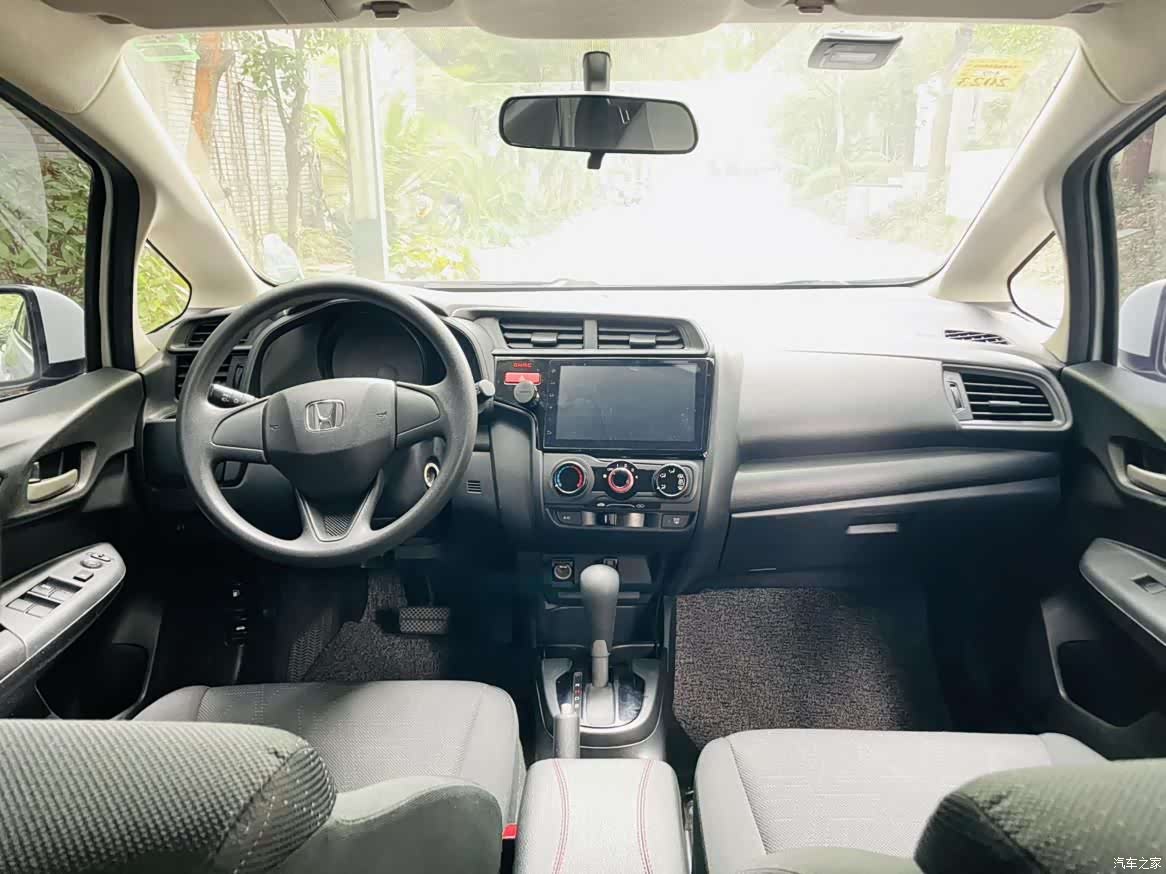 Honda Fit, 2016 10
